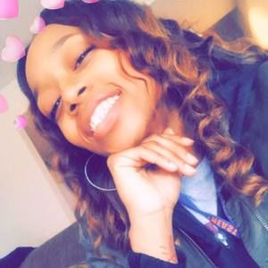 Meet your Posher, Maya